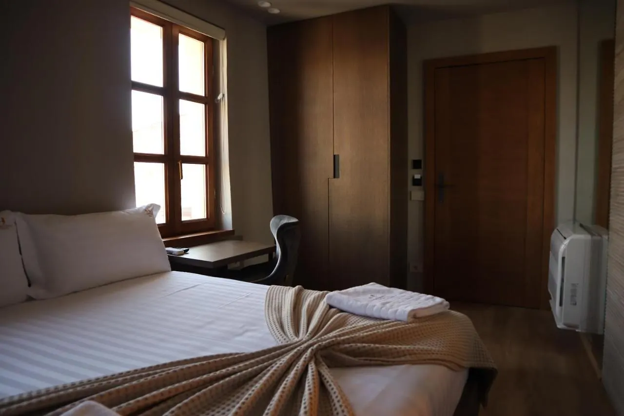 Hotel Hani I Gjelit Hotel, Korce